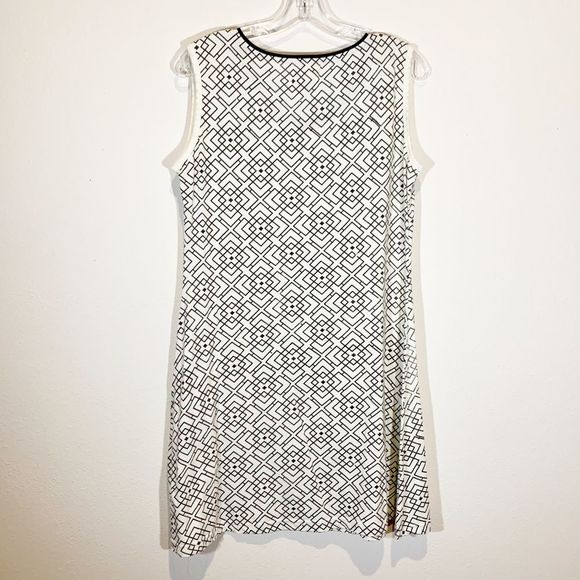 Ark Imports Geometric Printed Dress - Picture 6 of 6